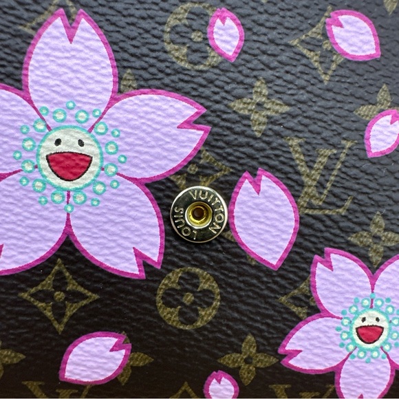 SOOD ON X POST 

Louis Vuitton LV x TM Victorine Wallet Cherry Blossom - Picture 5 of 7
